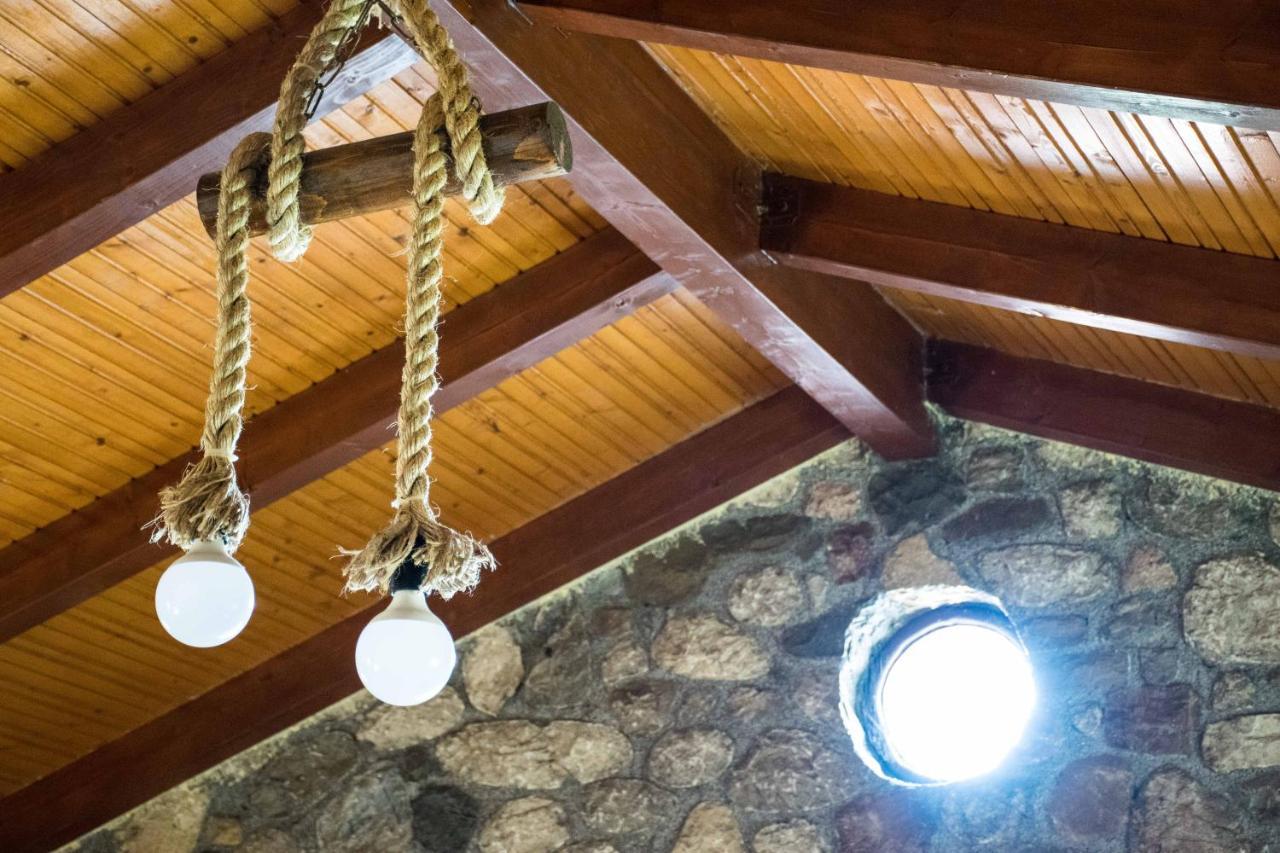 فيلا Patras Stonehouse With Large Yard - Πέτρινο Σπίτι Με Αυλή Paralía المظهر الخارجي الصورة